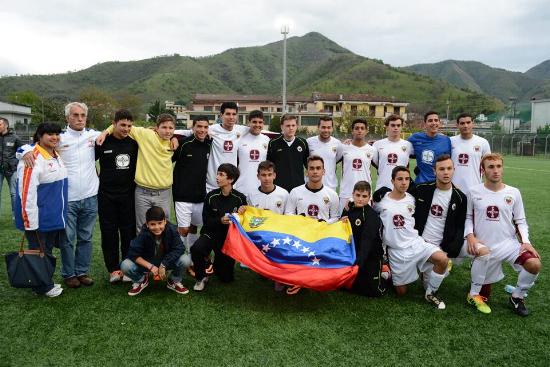 Problemi di vista? adesso puoi giocare a calcio con gli occhiali graduati.  - Calcio Giovanile Sicilia